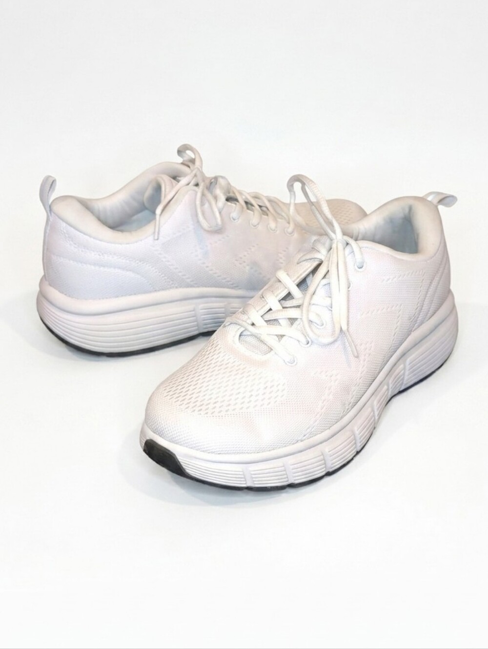 Kirkland Signature Comfort Walker Sneakers Water Stain Slip Resistant Shoes Sz 9